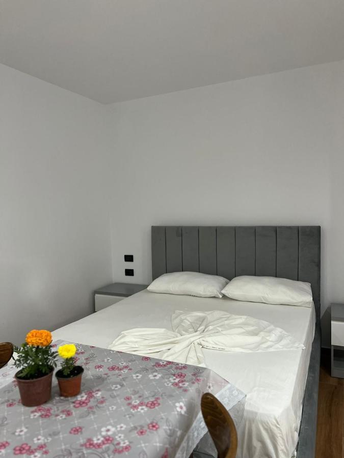 Hotel Vila Herta Durrës Eksteriør billede